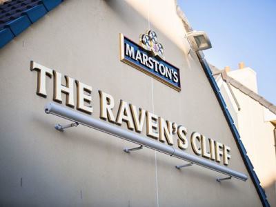 The Raven'S Cliff Lodge By Marston'S Inns 马瑟韦尔 外观 照片